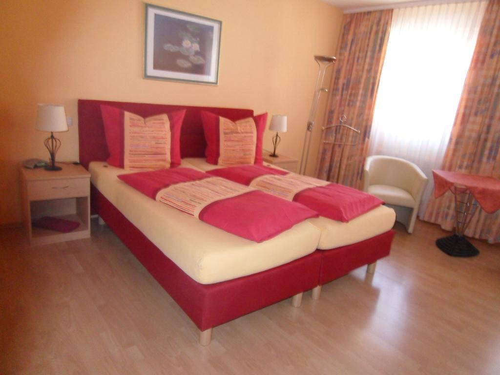 Altstadt Hotel Peiss Stralsund Chambre photo