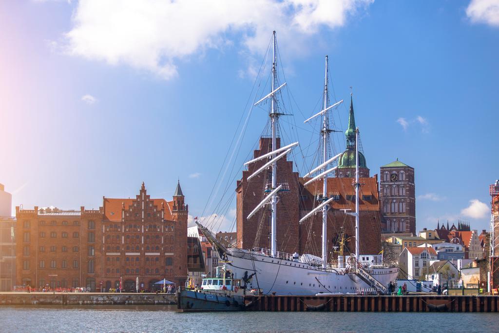 Altstadt Hotel Peiss Stralsund Extérieur photo