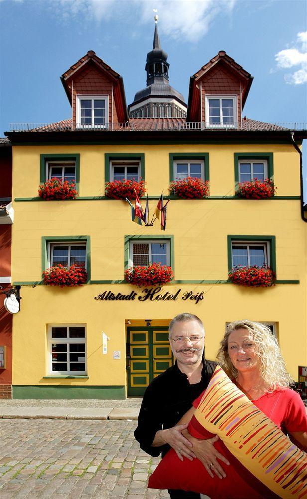 Altstadt Hotel Peiss Stralsund Extérieur photo